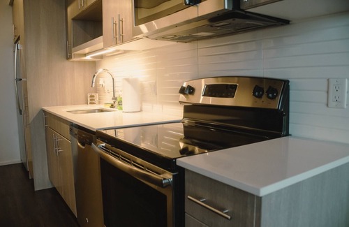 Pearl District Apartamento | Top Floor Condo W/Beautiful View Overlooking the city