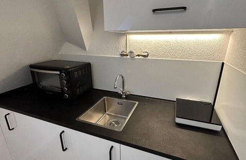 Alt-Muhlburg Apartamento | Top-floor hideaway for two in Karlsruhe-Mühlburg - APOLONIAliving