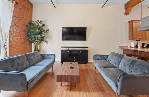 Wholesale District Apartamento | Top Floor Loft in Downtown Indianapolis!!!