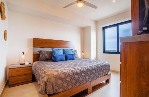Díaz Ordaz Casa | Top Floor Skyline 2BR in Versalles