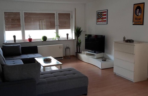 Kaiserslautern Apartamento | TOP gelegenes Appartment tla mit Garten für bis zu 5 Personen
