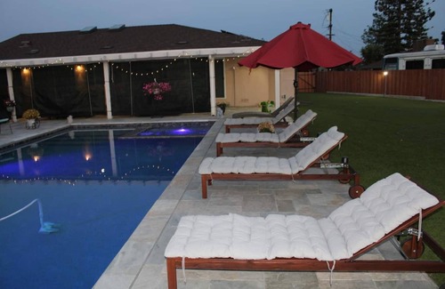 Fletcher Hills Casa | Top hills, luxury, Sunset View, 4 BR, Pool/Spa