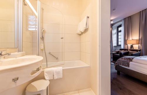 Ruedesheim am Rhein Hotel | Top Hotel Jagdschloss Niederwald