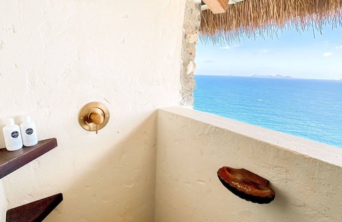 East End Apartamento | Top‑Level Sunrise View Suite in BVI
