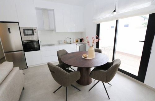 Los Imbernones Apartamento | Top location! Stylish & sunny corner apartment near beach, nature & conviviality