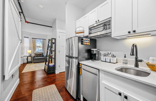 Traverse City Apartamento | Top of the Shoppe - Studio Downtown Traverse City