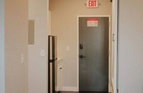Traverse City Apartamento | Top of the Shoppe - Studio Downtown Traverse City