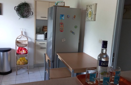 Trois-Rivieres Apartamento | Top of villa, beautiful terrace, beach nearby