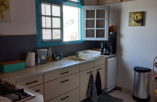 Trois-Rivieres Apartamento | Top of villa, beautiful terrace, beach nearby