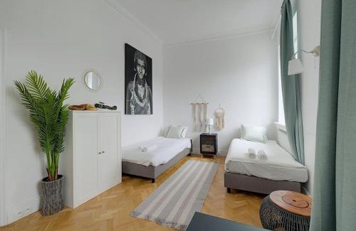 Old Town Apartamento | TOP Place*Unique Royal Route View*4 Bedrooms*6Beds