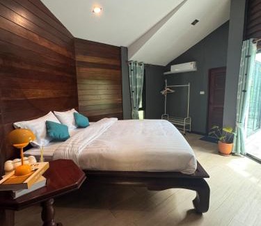 Mae On Casa | Top River Nest- Upper Floor