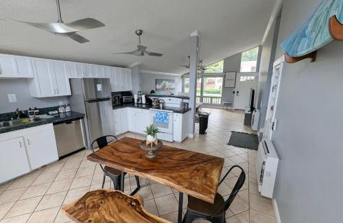 Waianae Casa | Top Spots Paradise Getaway 2 Min From Beach!