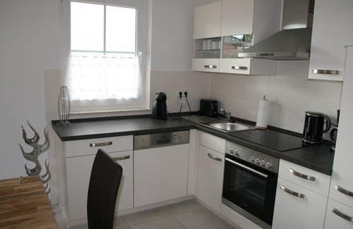 Staaken Casa | Top casa de campo con 3 apartamentos independientes, max. 16 personas