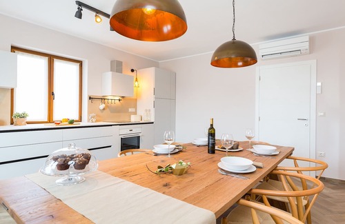 Tadini Casa | TOP ***** Villa Zaneta, piscina climatizada, WiFi, parrilla, WiFi gratis