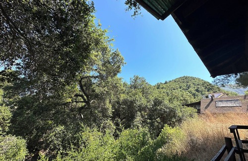 Topanga Cabina | Topanga Japanese Tea House + Private Creek + Mountain Trails.