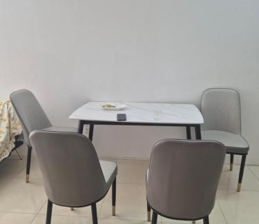 Phuoc Long Apartamento | Topaz 's house
