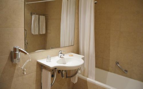 Areias de Sao Joao Apartamento | Topazio Vibe Beach Hotel & Apartments - Adults Friendly