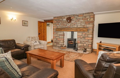 Bretherdale Cabaña | TOPTHORN BARN, pet friendly, character holiday cottage in Kendal