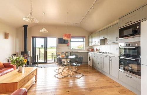 Cheddar Cabina | Tor Farm Lodges - Private Hot Tubs, Shared Seasonal Outdoor Pool, Dog Friendly