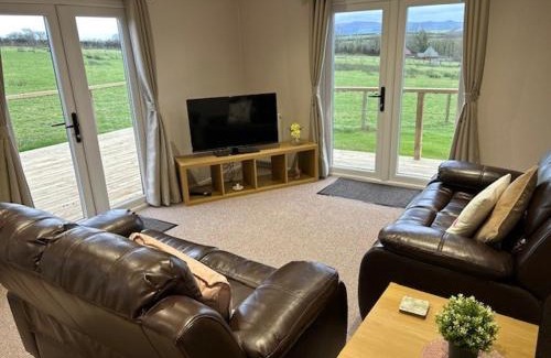 Okehampton Otro | Tor Lodge, Oak Tree Lane