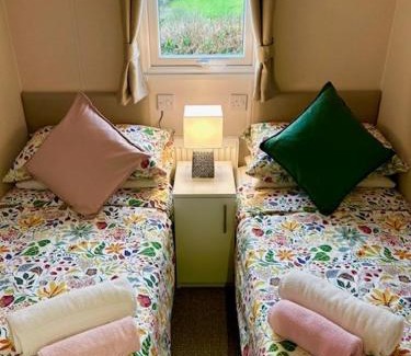 Okehampton Otro | Tor Lodge, Oak Tree Lane