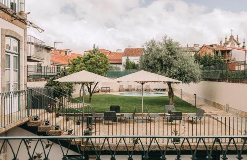 Guimaraes Casa | Torel Royal Court