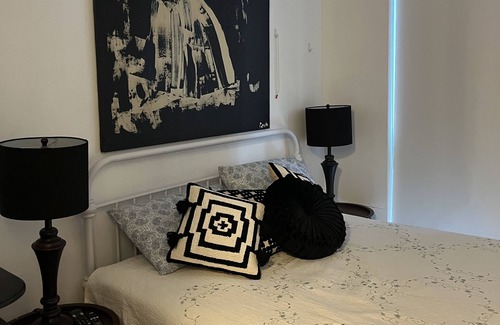 Humber Bay Shores Apartamento | Toronto Getaway! 2bed 2bath Lake at your door