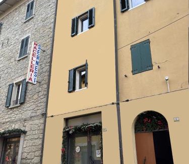 Montese Apartamento | Torre Antica Montese Guest Room