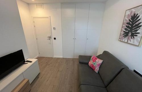 Cádiz Apartamento | Torre D'Arenas, playa Victoria, piscina y parking