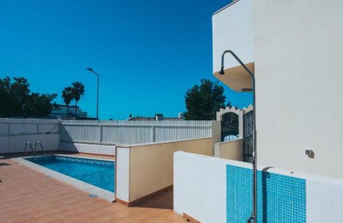 The Strip Apartamento | Torre da Aldeia by Umbral