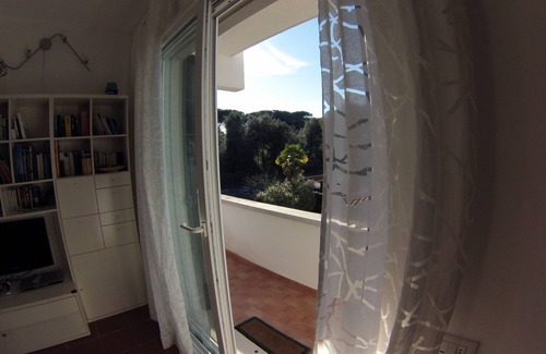 Torre del Lago Puccini Apartamento | Torre Del Lago Puccini: Sunny apartment facing a forest, closed to the beach