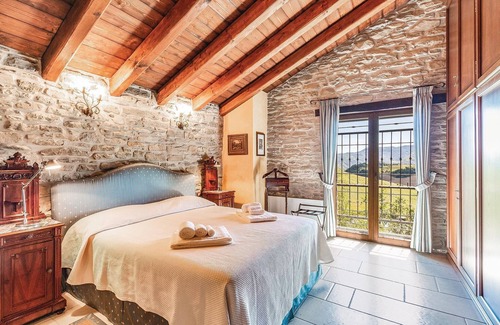 Firenzuola Casa | Alojamiento de 8 habitaciones en Visignano Firenzuola