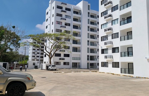 Santiago Province Apartamento | Torre de lujo con piscina y seguridad