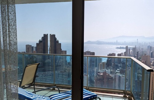 Benidorm Apartamento | TORRE LUGANO sea view apartment