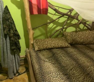 Kampala Apartamento | Tortoise park, Ecolodge & Campsite