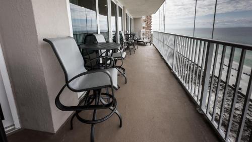 Gulf Lagoon Beach Apartamento | Total Remodel - 3BR-3BA Corner Beachfront - Winter Snowbirds Welcome!