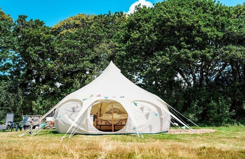 Chacewater Alquiler De RV | Totally Luxury 4 Person Bell Tent 10 mins Surf/Sail/Swim Beaches