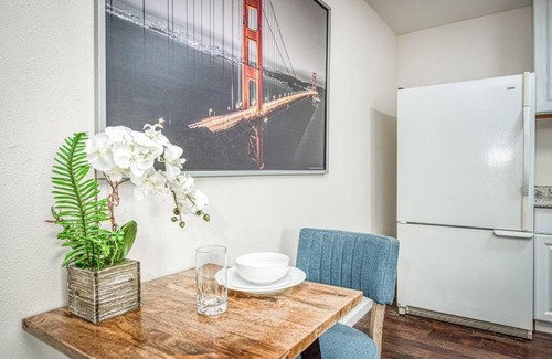 Fresno Apartamento | Totally New Awesome North Fresno Back Studio