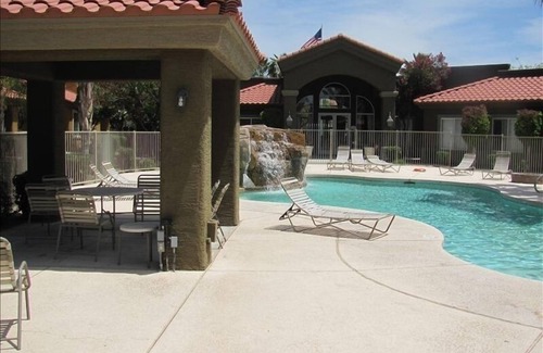 Deer Valley Casa | Totalmente renovado: 2bed / 2bath: Complejo cerrado en el norte de Phoenix