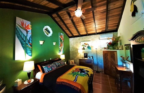 El Millón Cama Y Desayuno | Toucan Suite, Encantada Arenal Adults Only, Wildlife Sanctuary, B&B. Enjoy More!