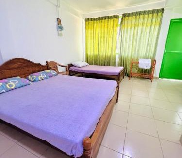 Seeduwa - Katunayake Hotel | Touch Down Family Restaurant & hotel