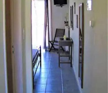 Moudros Apartamento | Toula's Garden-View Apartment 3