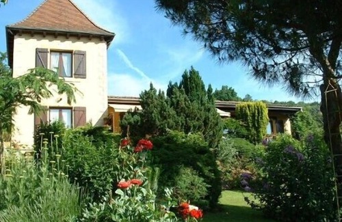 Sarlat-la-Caneda Cabaña | Torre Périgord independiente, piscina privada, patio cerrado, sin vecinos.