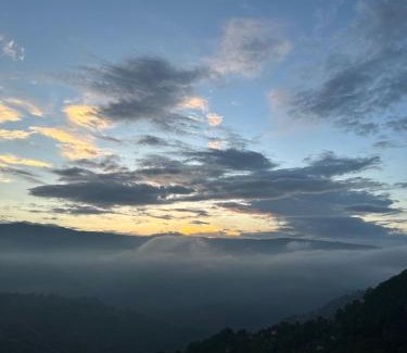 Mirik Casa | Tourbix Mirik