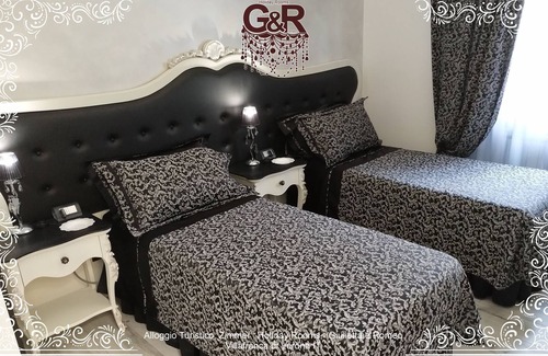 Villafranca di Verona Apartamento | Tourist Accommodation Juliet and ROMEO Entire Apartment CENTRO STOR Villafranca