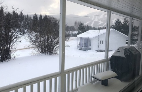 L'Anse-Saint-Jean Casa | Refugios de casas ancestrales