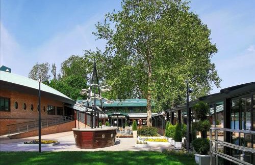 Sremska Kamenica Hotel | Tourist Resort Ribarsko Ostrvo