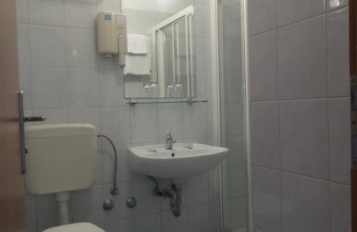 Omis Hotel | Tourist Settlement Brzet