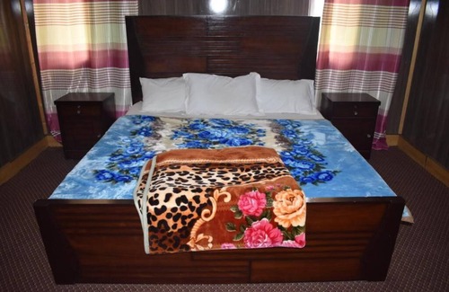 Gilgit Hotel | TOURIST WORLD HOTEL Gilgit