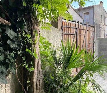 Castelnaudary Apartamento | TOUT À PIED T2 design près de la gare avec jardin au bord du Canal du Midi